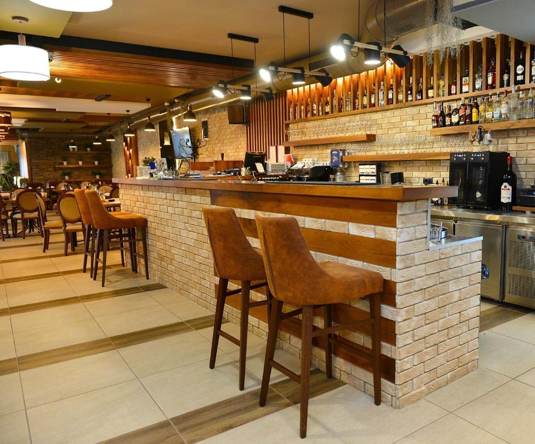 Mv Monogram Hotel Indija ภายนอก รูปภาพ